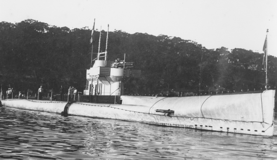 Diveline Wreck Dive on the J1 Submarine