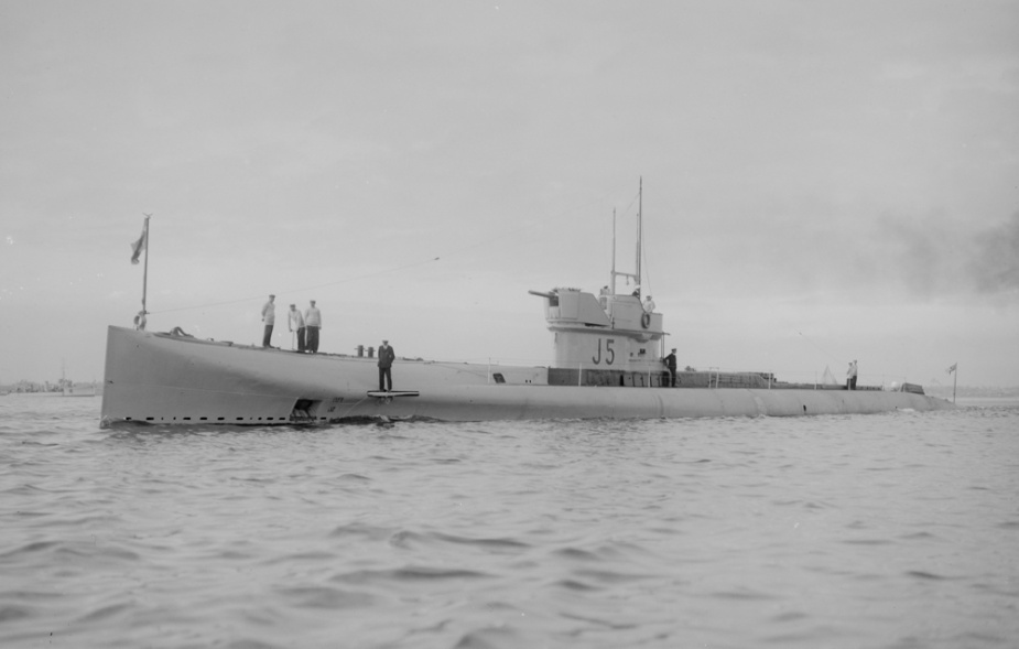 Diveline Wreck Dive on the J5 Submarine